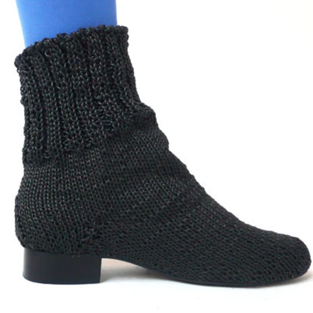 Bless Eram Knit Shoes